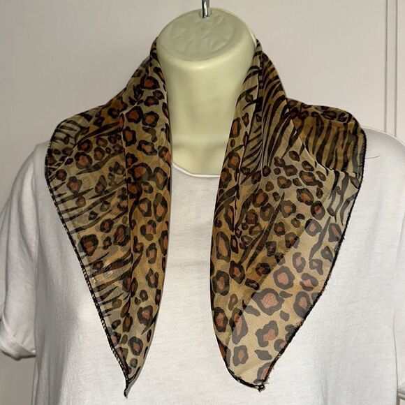 Space Age semi sheer polyester leopard print square scarf - Picture 6 of 8
